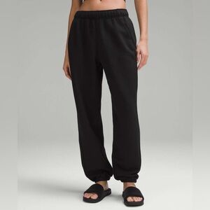 lululemon athletica - Scuba Mid Rise Jogger - Regular - Black - Size Large